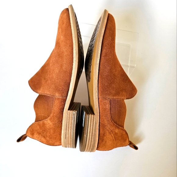 CLARKS Edenvale Page Dark Tan Suede Slip-on Booties Shoes size 9 - Picture 5 of 6